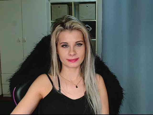 KristineNatural webcam