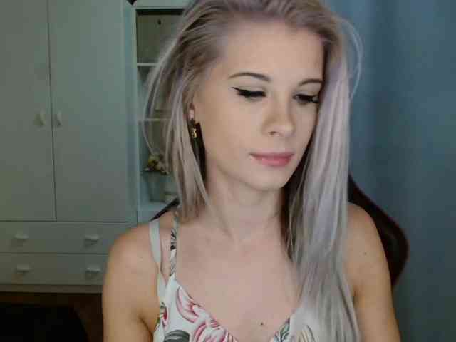 KristineNatural webcam