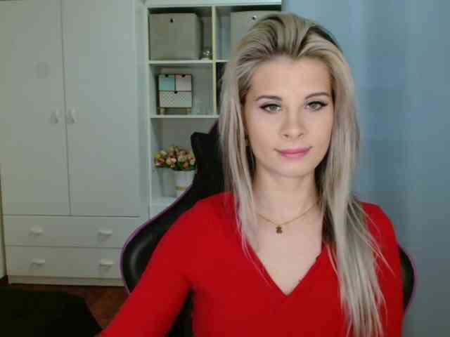 KristineNatural webcam