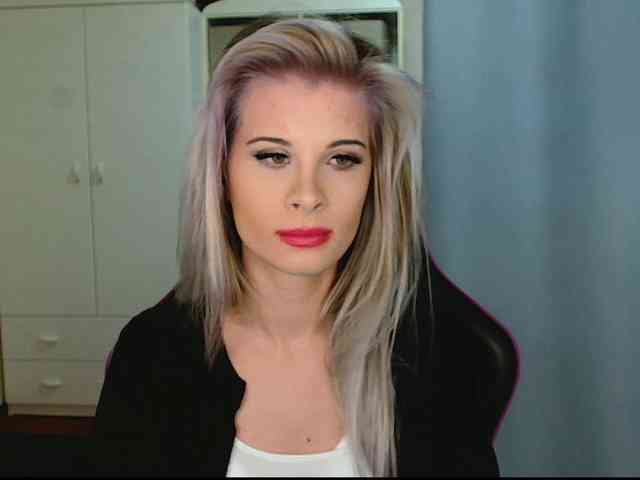 KristineNatural webcam