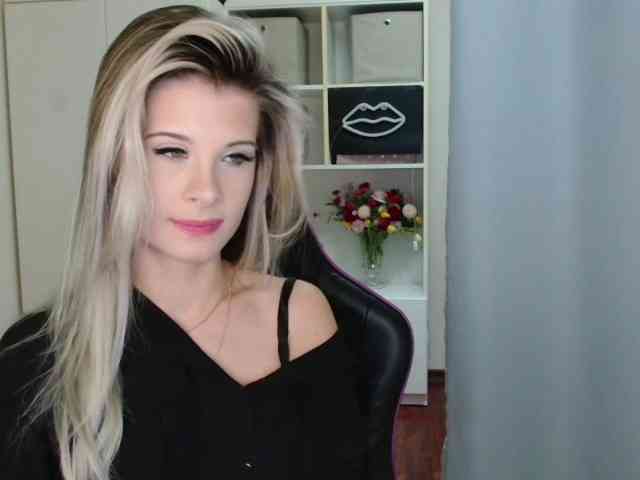 KristineNatural webcam