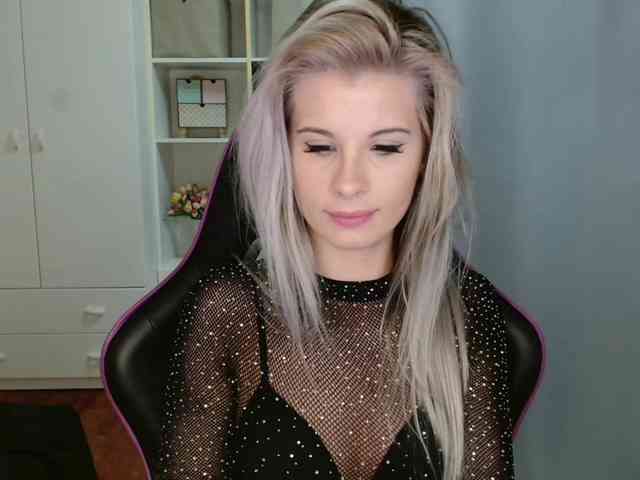 KristineNatural webcam