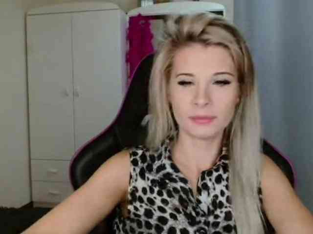 KristineNatural webcam