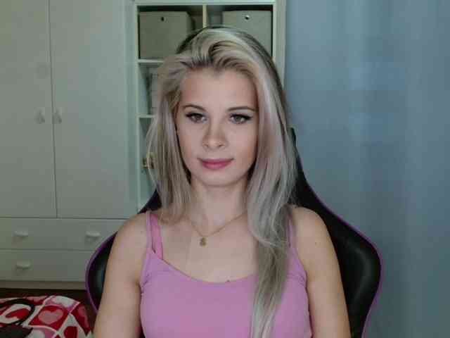 KristineNatural webcam