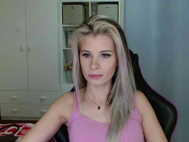 KristineNatural webcam