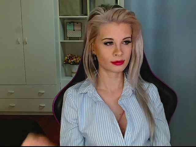 KristineNatural webcam