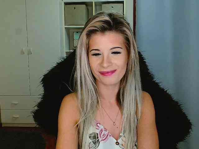 KristineNatural webcam