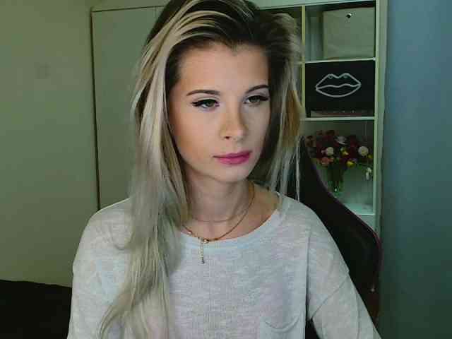 KristineNatural webcam