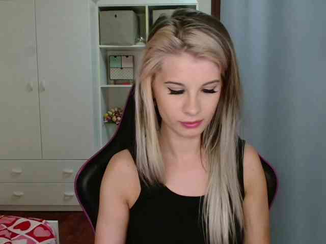 KristineNatural webcam