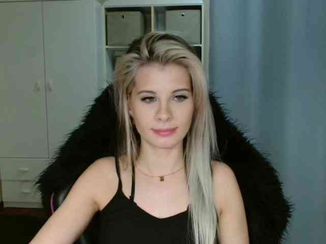 KristineNatural webcam