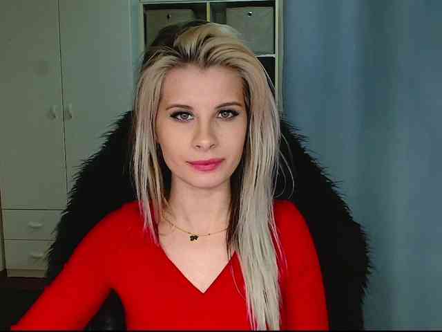 KristineNatural webcam