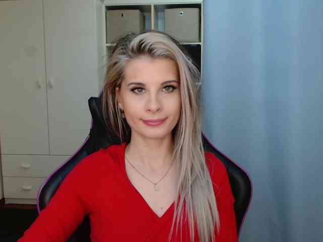 KristineNatural webcam