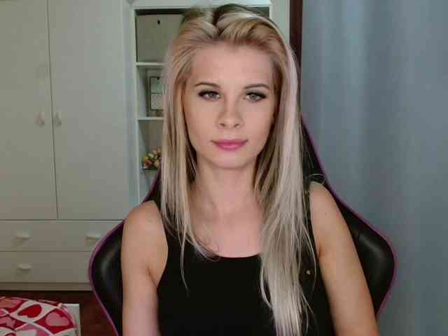 KristineNatural webcam