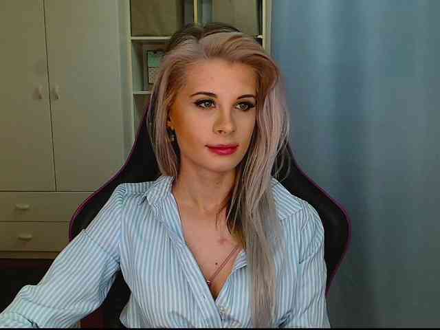 KristineNatural webcam