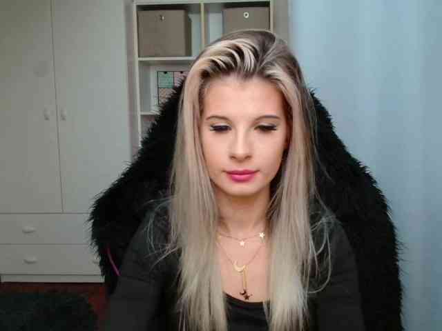 KristineNatural webcam