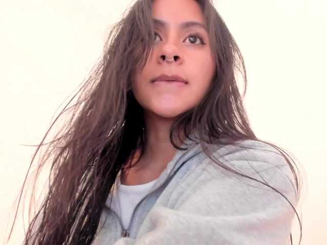 apretty's BongaCams show and profile