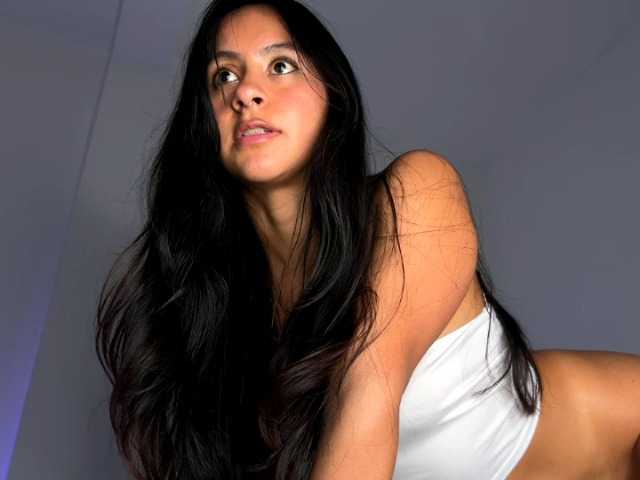 apretty's BongaCams show and profile