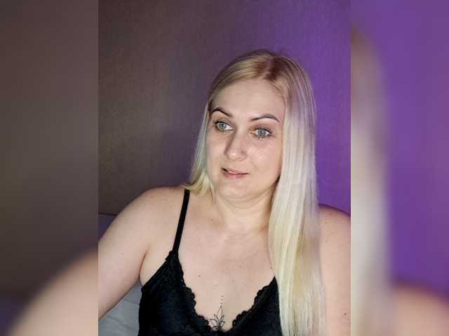 Enni1's BongaCams show and profile