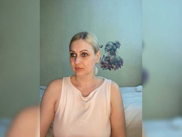 Enni1's BongaCams show and profile