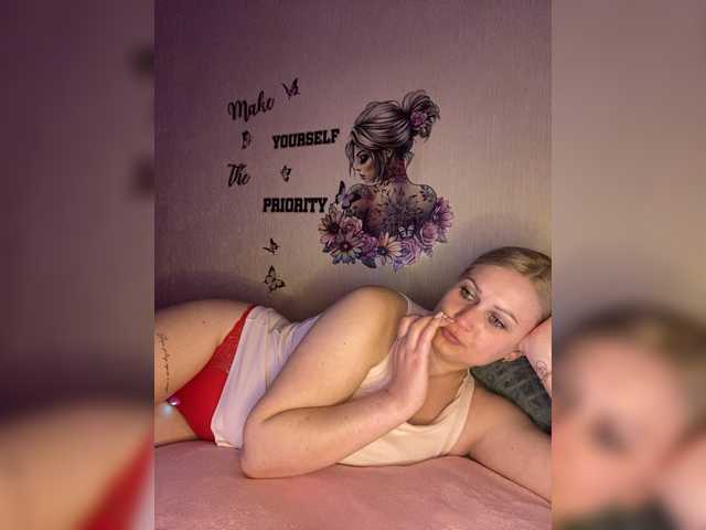 Enni1's BongaCams show and profile