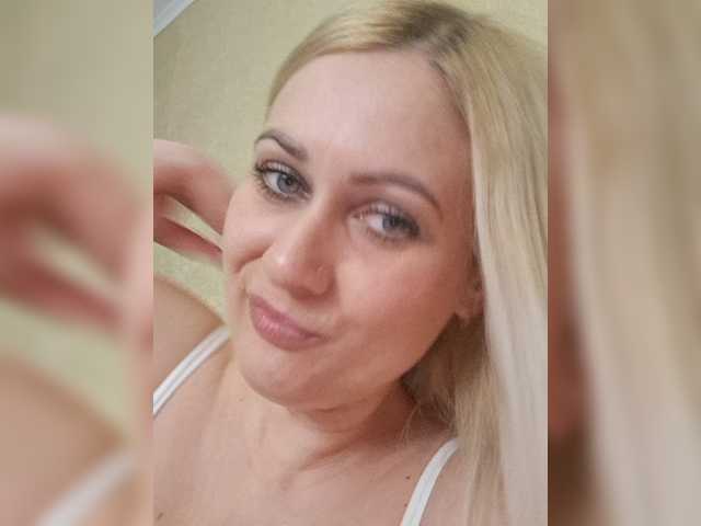 Enni1's BongaCams show and profile