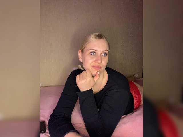 Enni1's BongaCams show and profile