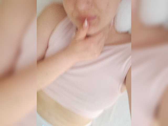 Enni1's BongaCams show and profile