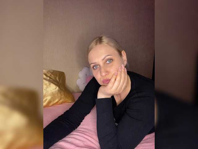 Enni1's BongaCams show and profile