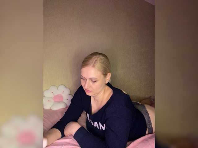 Enni1's BongaCams show and profile