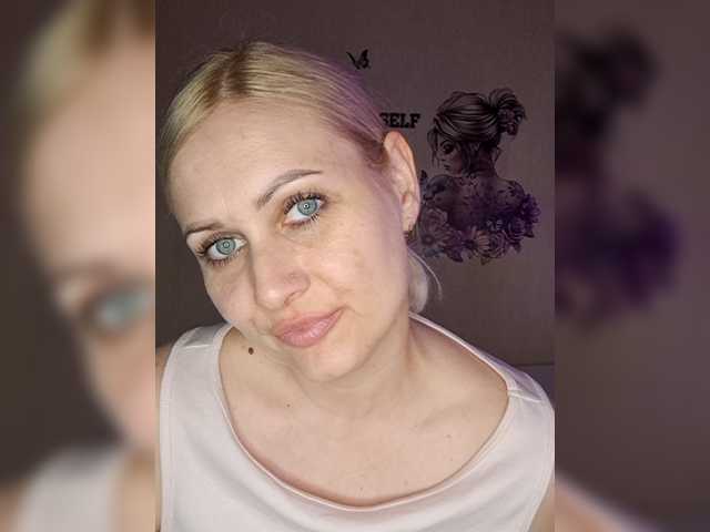 Enni1's BongaCams show and profile