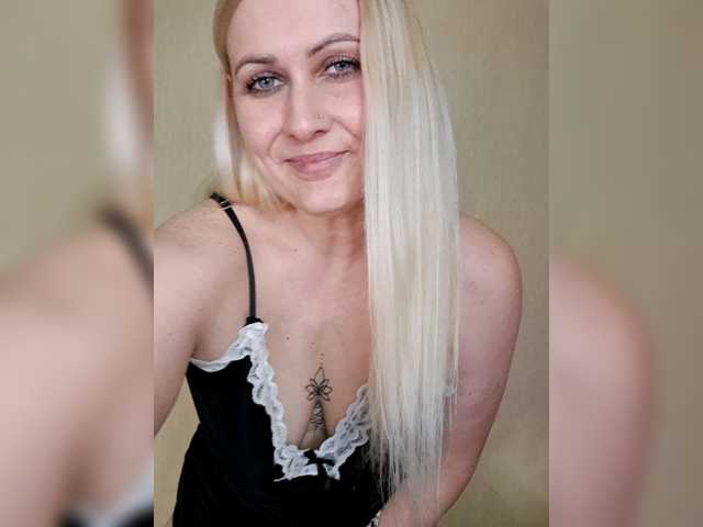 Enni1's BongaCams show and profile
