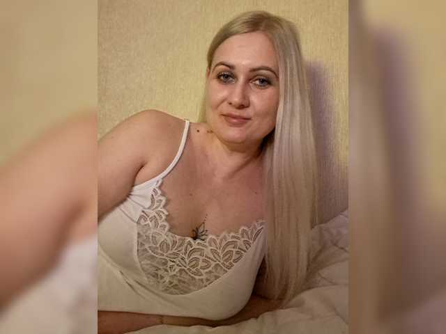 Enni1's BongaCams show and profile