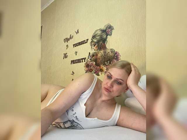 Enni1's BongaCams show and profile