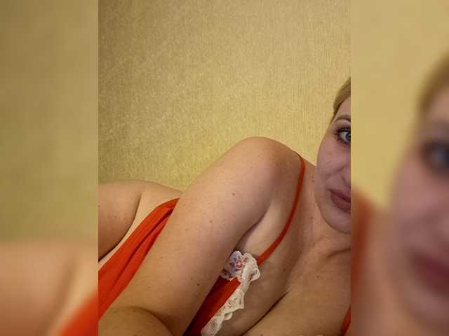 Enni1's BongaCams show and profile