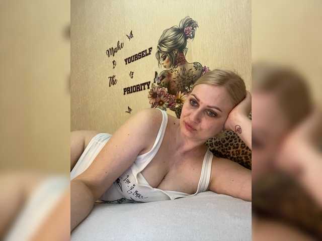 Enni1's BongaCams show and profile