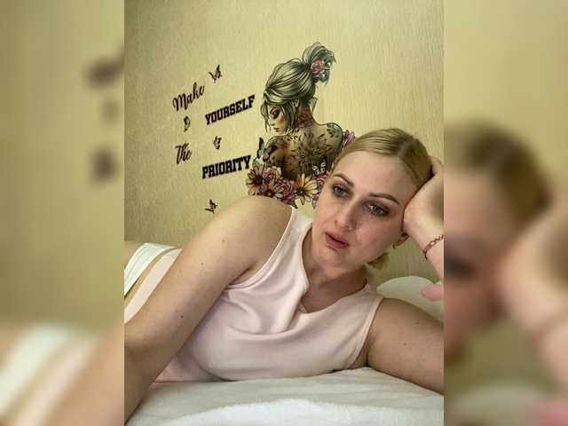 Enni1's BongaCams show and profile