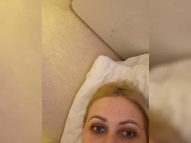 Enni1's BongaCams show and profile