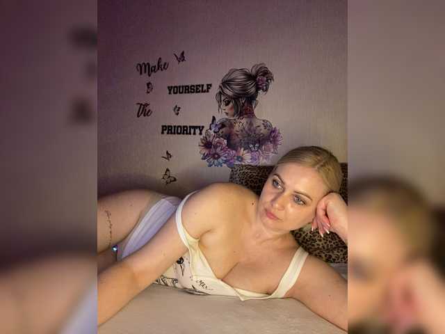 Enni1's BongaCams show and profile