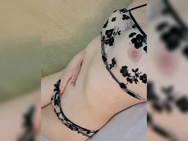 Enni1's BongaCams show and profile