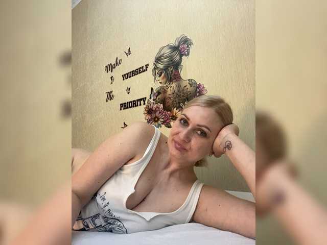 Enni1's BongaCams show and profile