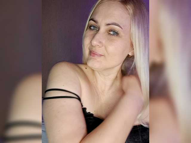 Enni1's BongaCams show and profile