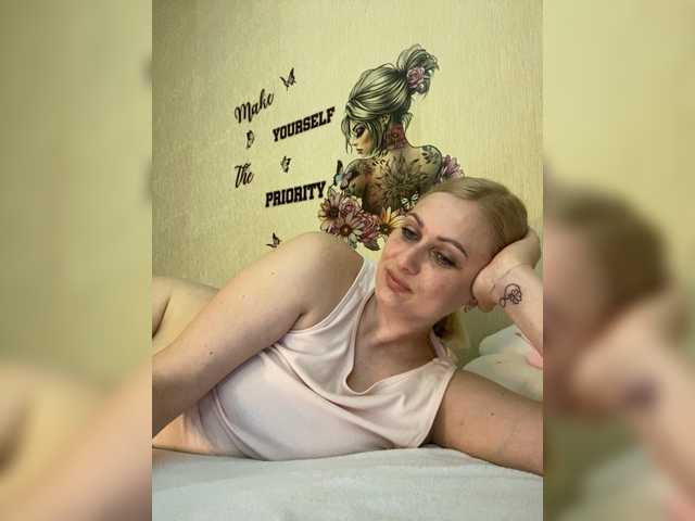 Enni1's BongaCams show and profile