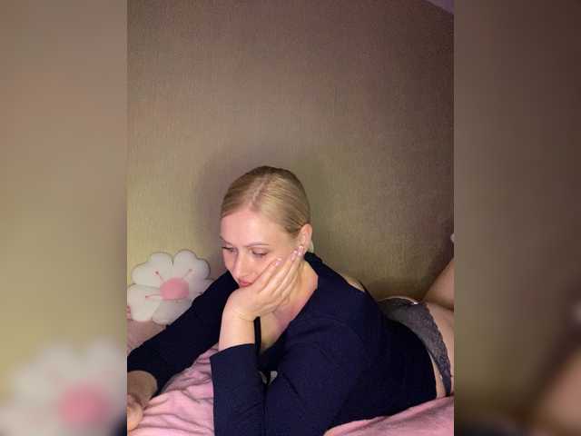 Enni1's BongaCams show and profile