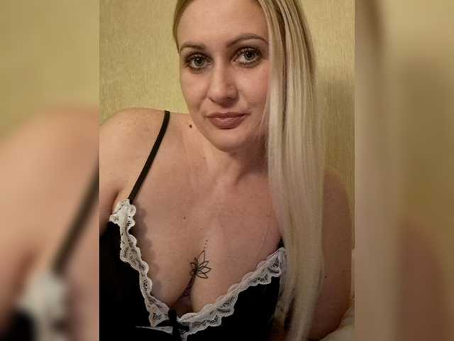 Enni1's BongaCams show and profile