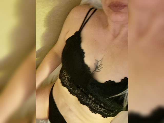 Enni1's BongaCams show and profile