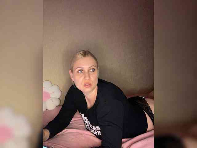 Enni1 Live Webcam on BongaCams