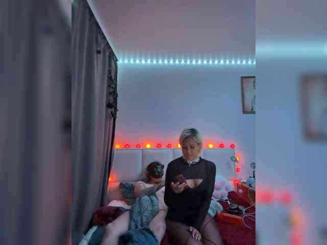 VelvetPair webcam
