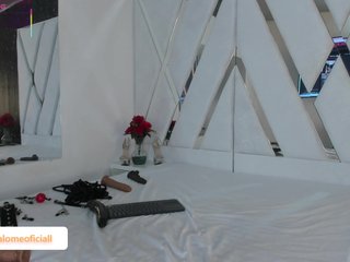 LittleKloe Porn Show