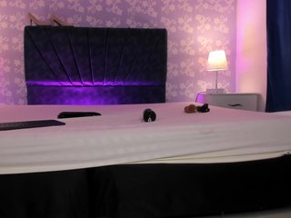 LittleKloe Porn Show