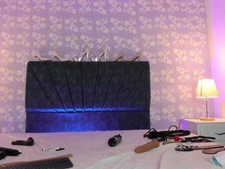 LittleKloe Porn Show